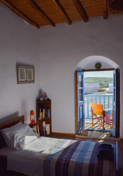Το Πάνω Σπίτι Της Μαριάνθης Villa Márpissa Exterior photo